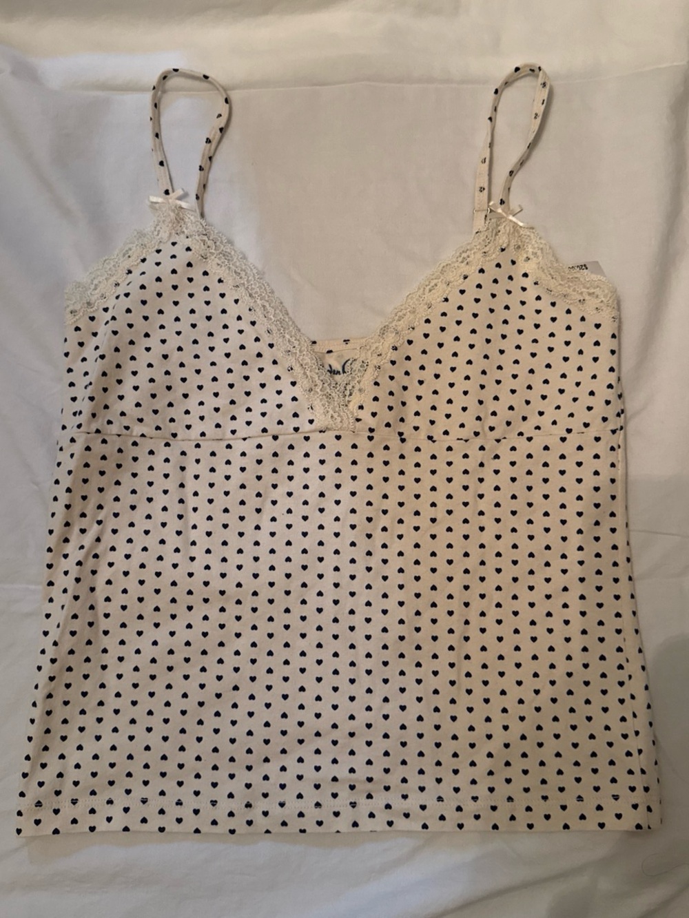 Brandy Melville Cream Lace-Trim Heart Print Tank